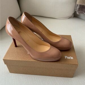 NIB Christina Louboutin Simple Pump 85 Patent in Nude